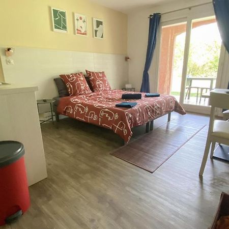 Joli Studio Camargue Lou Rouge Αρλ Εξωτερικό φωτογραφία