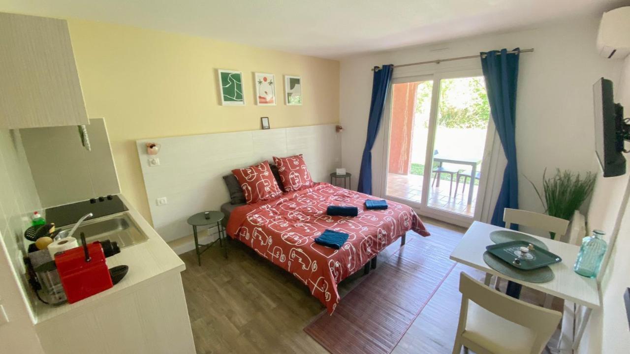 Joli Studio Camargue Lou Rouge Αρλ Εξωτερικό φωτογραφία