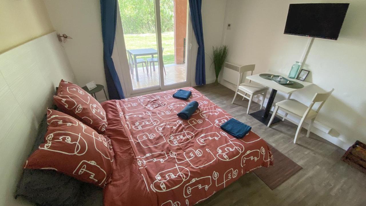 Joli Studio Camargue Lou Rouge Αρλ Εξωτερικό φωτογραφία